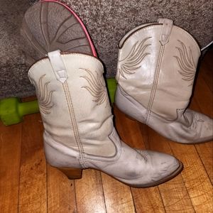 Dingo cowboy boots size 10